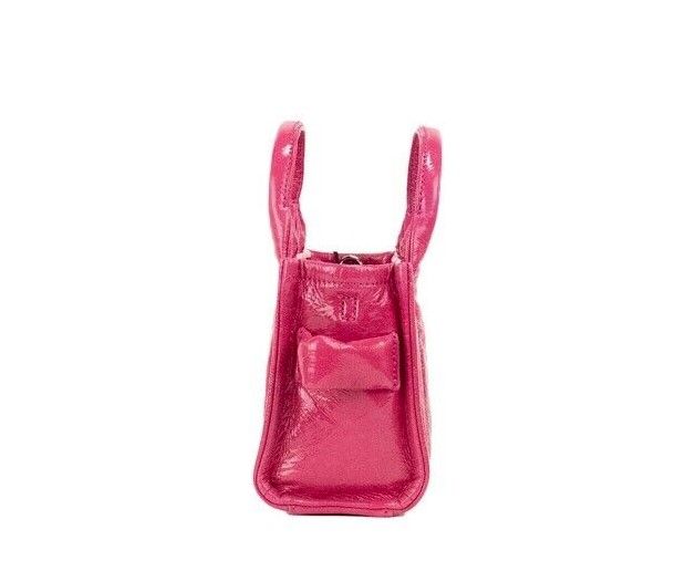 Η Shiny Crinkle Micro Tote Magenta Δερμάτινη τσάντα χιαστί