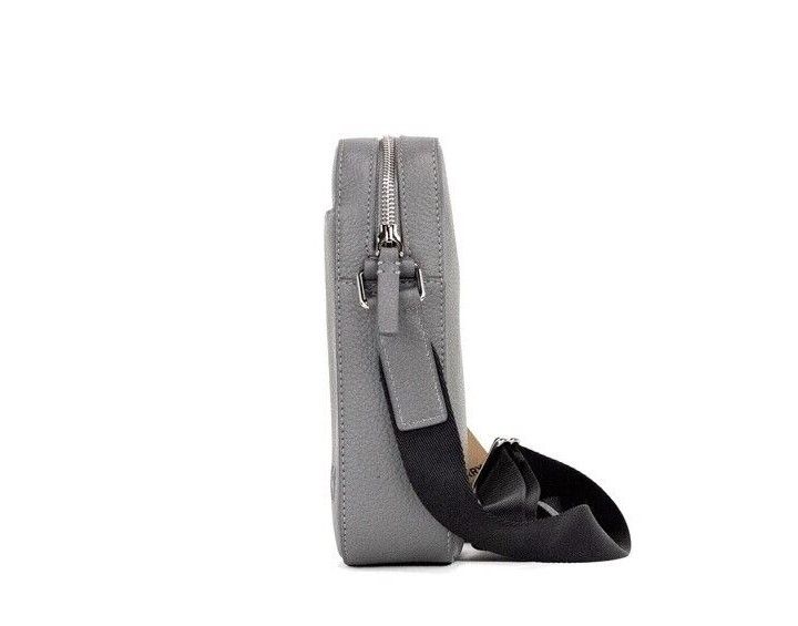 Τσάντα Thornton Small Grey ανάγλυφο λογότυπο Grainy Leather Crossbody